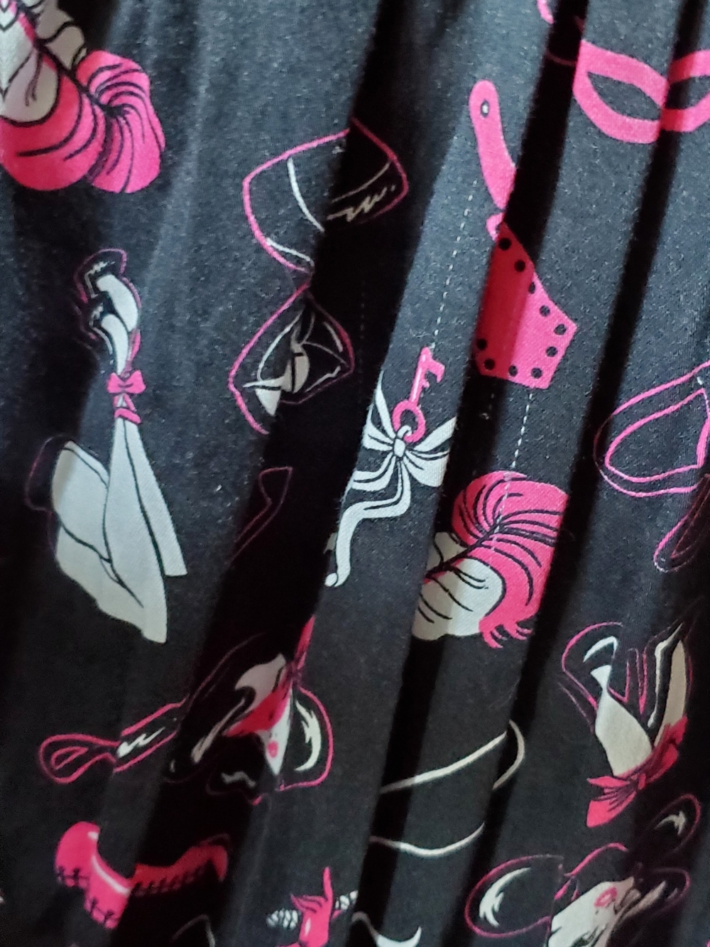 Vixen by Micheline Pitt Vixen Swing Dress in Frisky Fetish Print, Size MD GUC - Picture 7 of 13